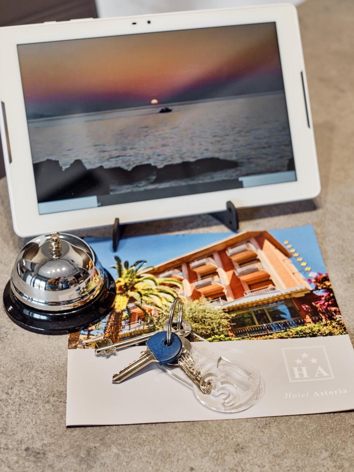 Hotel Astoria Bordighera Exterior photo